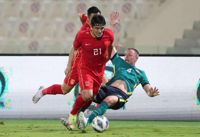 世界杯官网下载-四归化齐上阵助国足不败 洛国富特里式堵枪眼真拼