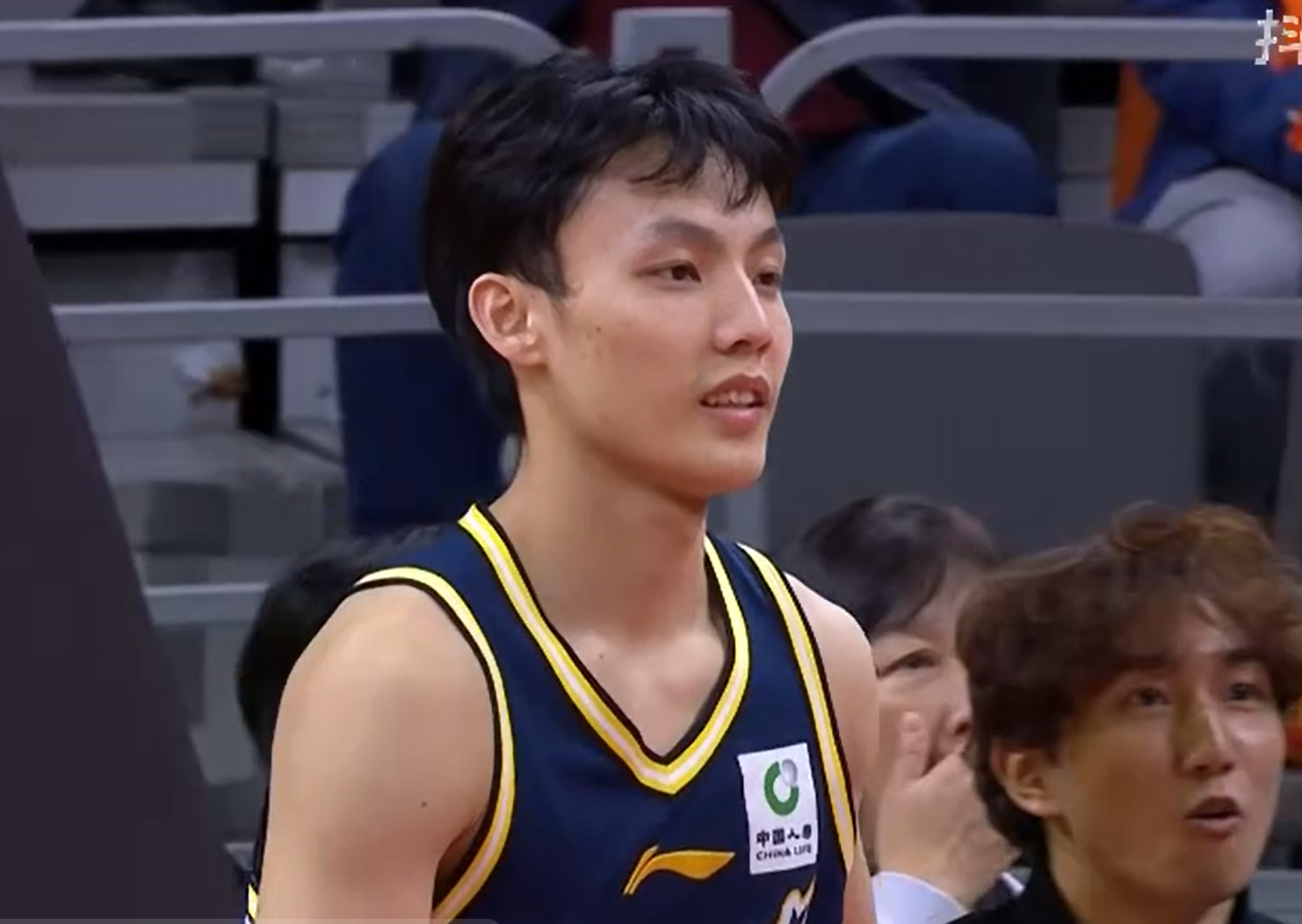 世界杯手机直播-广东队输上海40分！留下了4个疑惑，让球迷有点看不懂