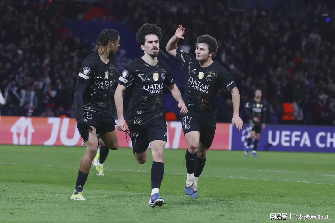 世界杯高清赛事-欧冠疯狂夜！完爆世界第一联赛！英超众强崩盘输球，1人追平梅西