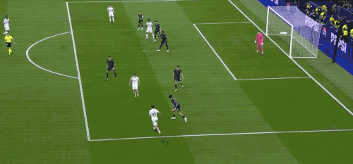 世界杯高清赛事-3-0！欧冠上演夺冠大热门恩怨对决：队长半场戴帽 13.1亿豪门完败