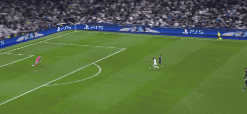 世界杯高清赛事-3-0！欧冠上演夺冠大热门恩怨对决：队长半场戴帽 13.1亿豪门完败