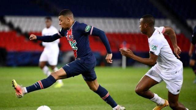 世界杯官网下载-【早报】白岩松vs陈戌源：《白问》真的白问了吗？